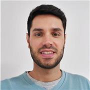 Me gusta mucho enseñar. Desde la secundaria le explicaba matemáticas a mis amigos. Soy muy paciente y busco diferentes formas de explicar para que me entiendan. Quiero dar clases a personas en primaria, ESO o universidad.